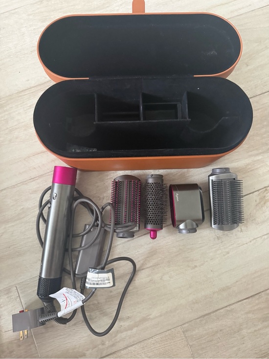 Dyson Accessories - Dyson Airwrap Styler HS01 Nickel/Fuchsia + Case & Attachments
